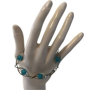 Vintage Silvertone & Light Blue Beaded Chain Bracelet.